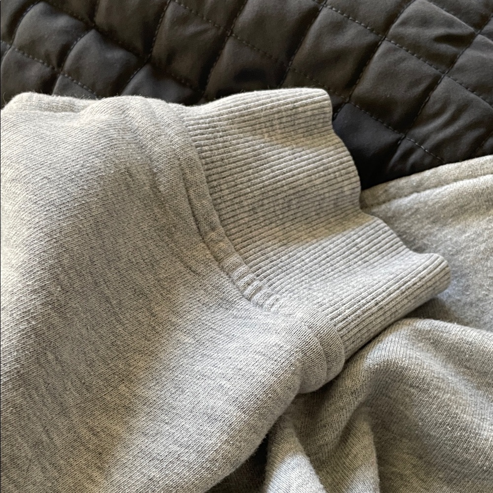Vineyard Vines Quilted Yoke Half-Zip Sweater - Light Gray & Black - Picture 11 of 11